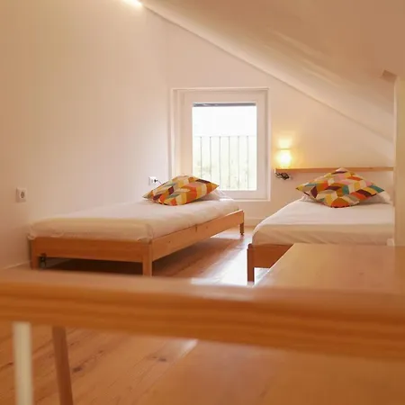 Burgo Flora 5 *