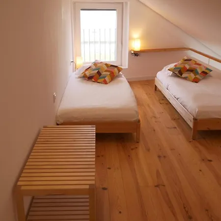Burgo Flora 5 *