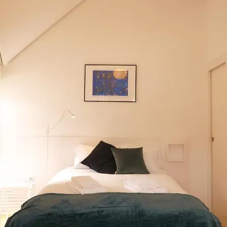 Burgo Flora 5 Apartment